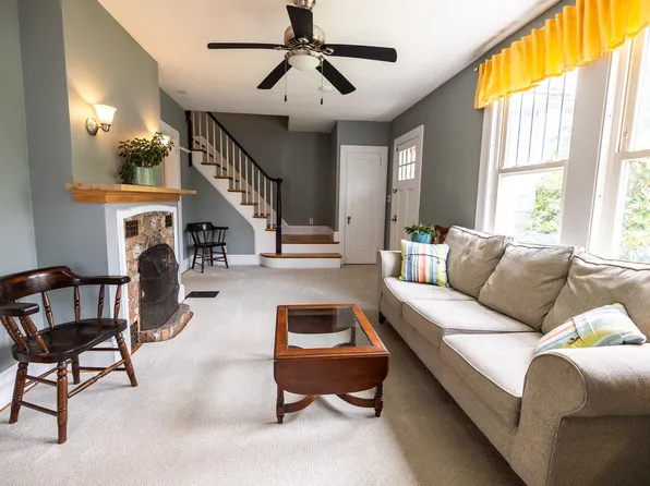20 Fairlawn Avenue, Lewiston, ME 04240