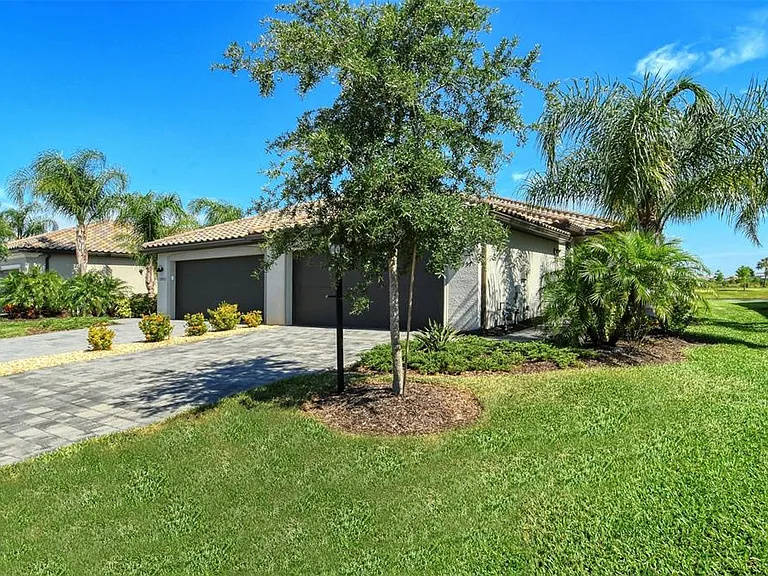 15957 Clear Skies Pl — Photo 4