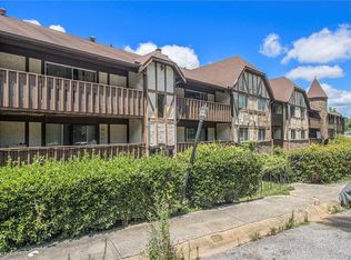 112 Camelot Dr, Atlanta, GA 30349