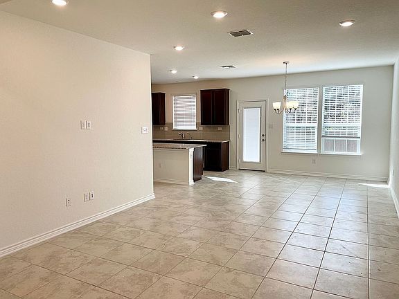 3rd image of 4955 Usaa Blvd #38