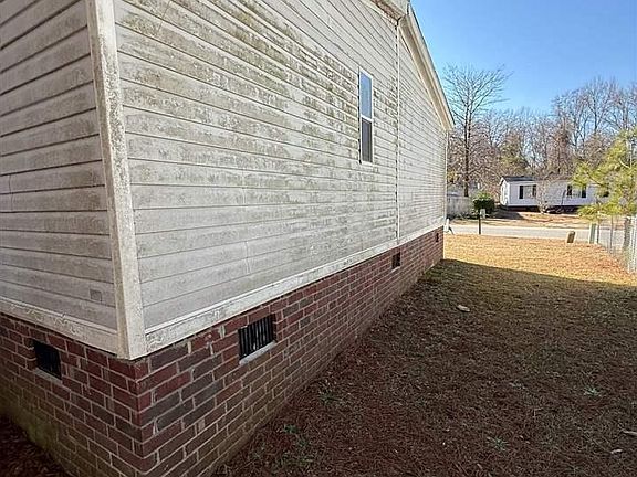 2nd image of 2764 Boardwalk
