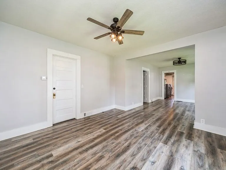 402 W Ashland Ave #1 — Photo 5