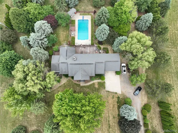485 Elk Lake Rd, Attica, MI 48412