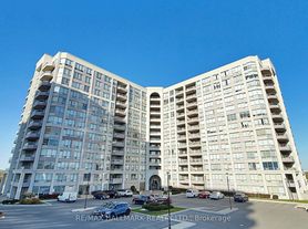 9017 Leslie St, Richmond Hill, ON