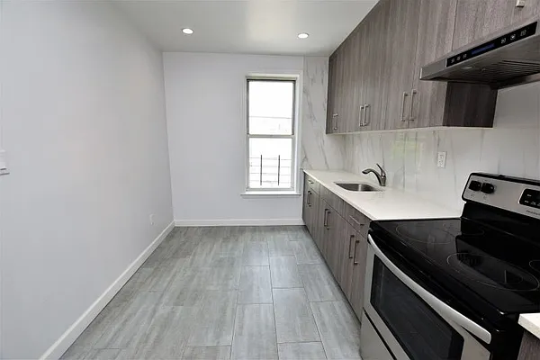 Rented by Merit Group & Associates | media 3