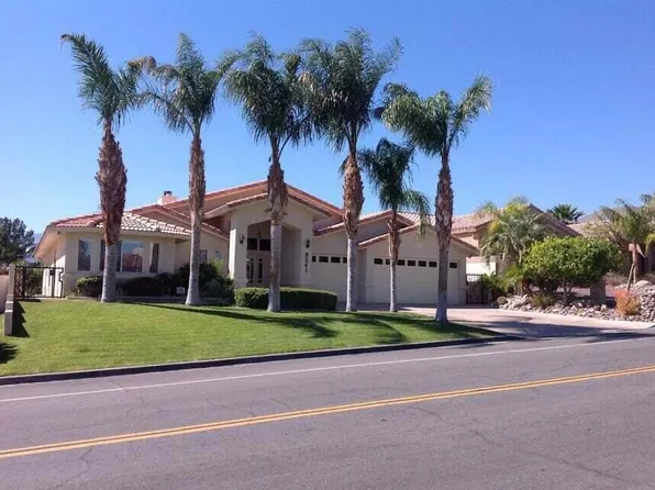 8541 Clubhouse Blvd, Desert Hot Springs, CA 92240