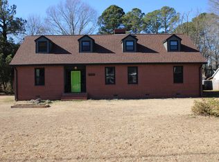 301 S 7th St, Erwin, NC 28339