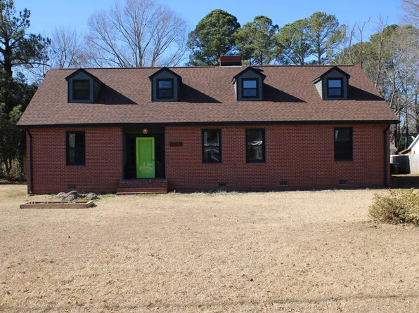 301 S 7th St, Erwin, NC 28339