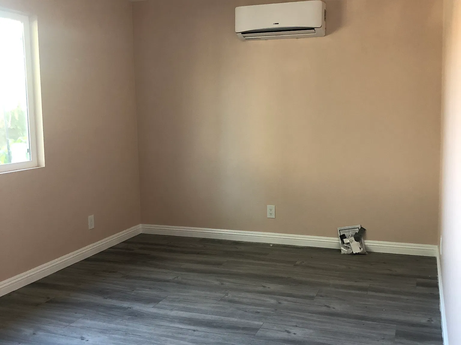 Harper St, Westminster — Photo 3