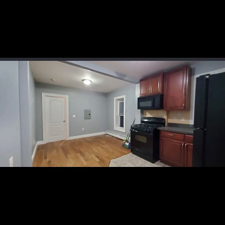 1st image of 552 Avenue C #4A