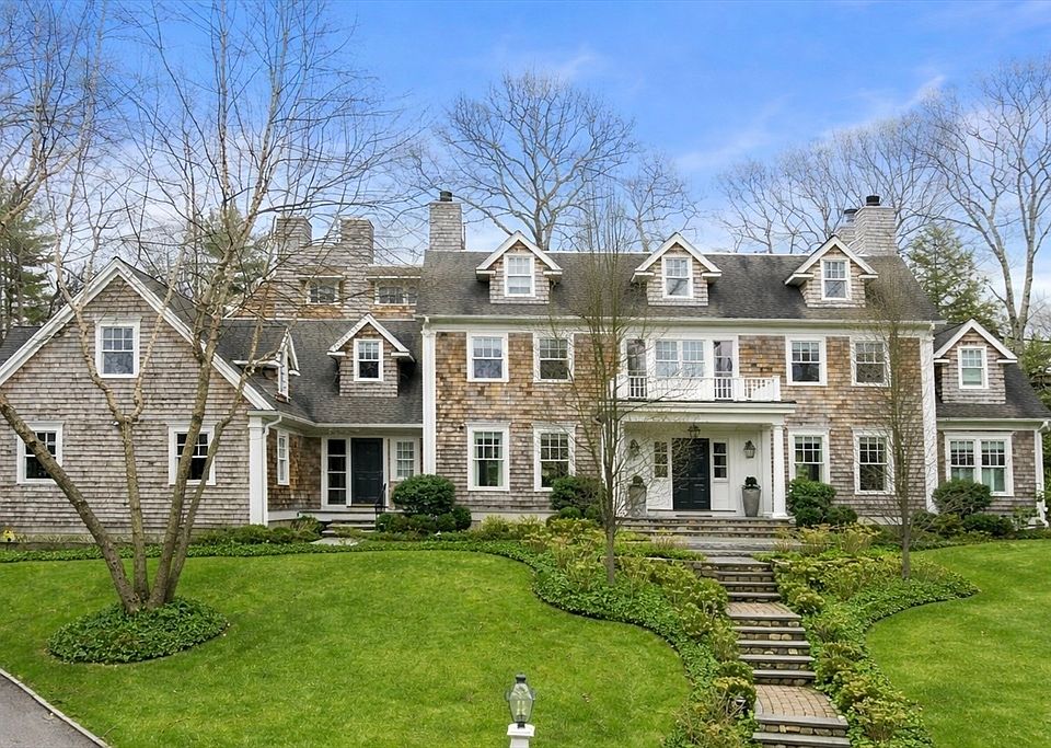 1st image of 8 Glen Brook Rd