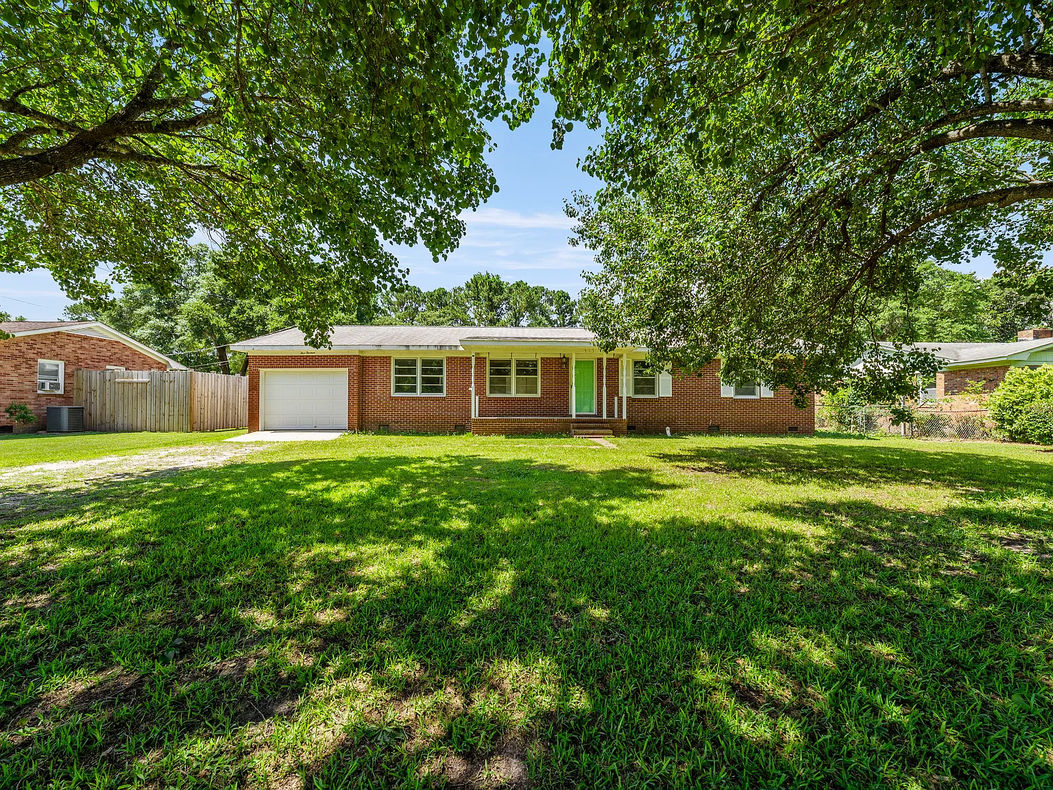 3 bed, 1712 sqft, $2,375 — Photo 1