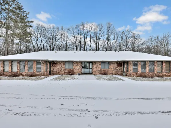 30135 Olinda Trl, Lindstrom, MN 55045
