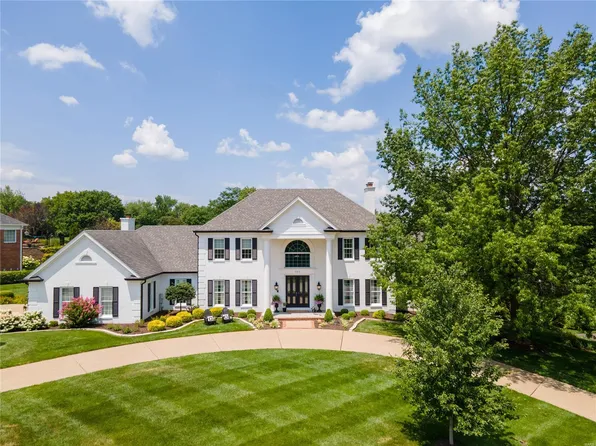 953 Kingscove Ct, Chesterfield, MO 63017