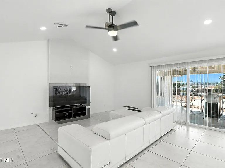 408 San Blas Dr — Photo 5