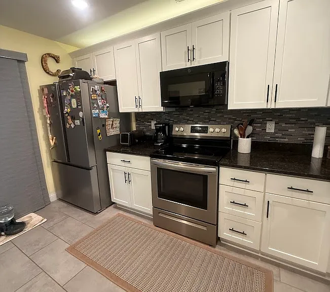 406 Caverly Ln — Photo 22