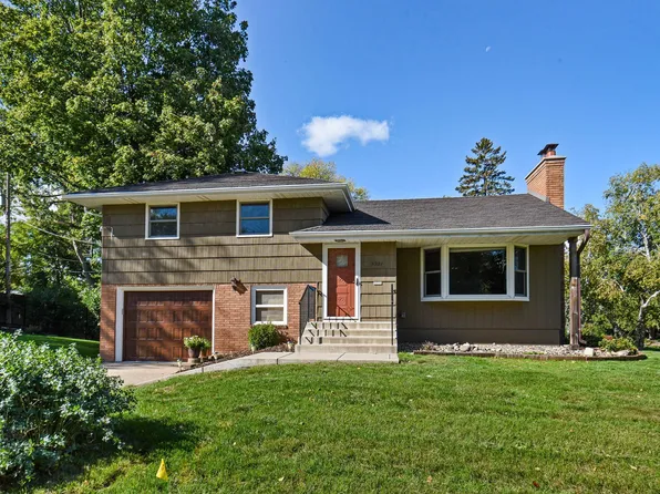 5221 Interlachen Blvd, Edina, MN 55436