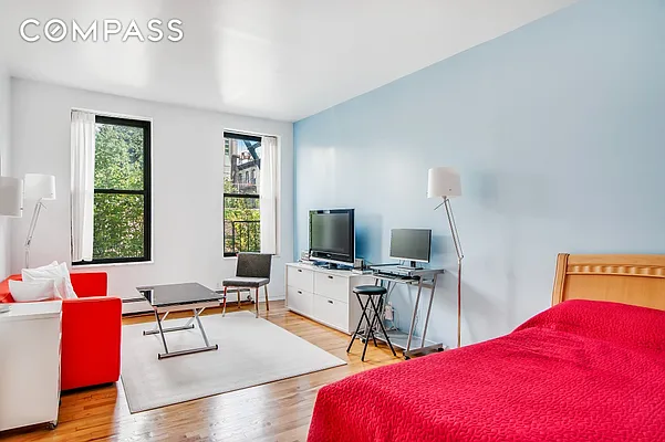 Sold by Compass | media 8