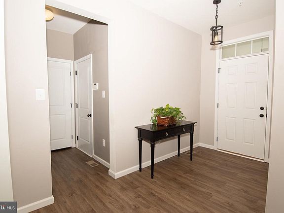 4th image of 9415 Piaffe Cir