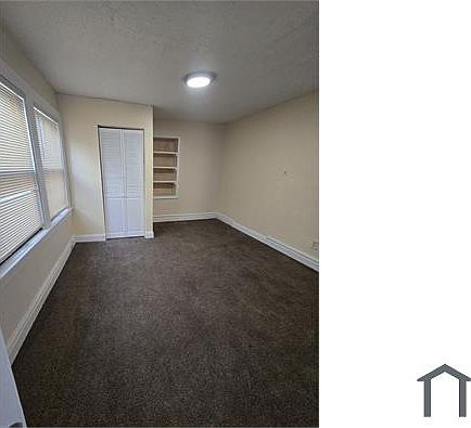5th image of 2415 Hartland Ave