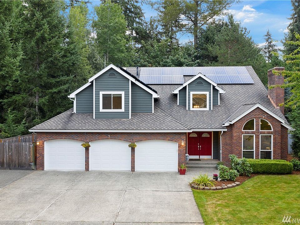 1st image of 2218 223rd Pl NE
