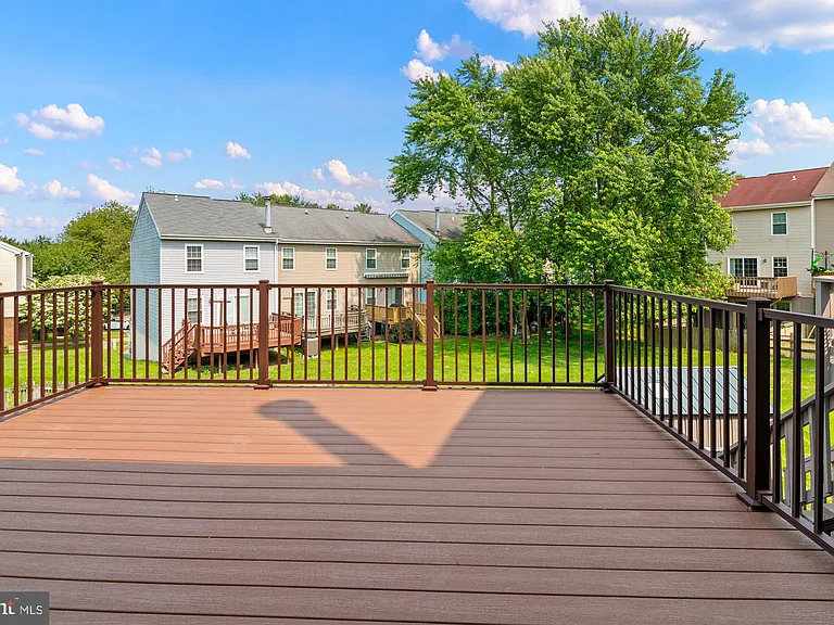 26 Wessex Ct — Photo 37