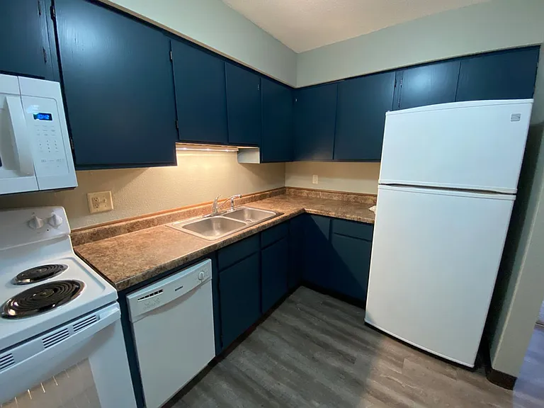 Clearwater River Apartments — Photo 3