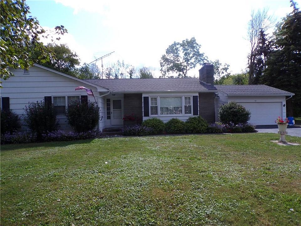 1st image of 92 Lynnwood Dr
