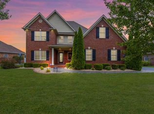 351 Roseberry Cir, Bowling Green, KY 42104