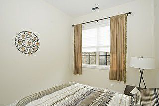 4th image of 1313 W Carmen Ave #2