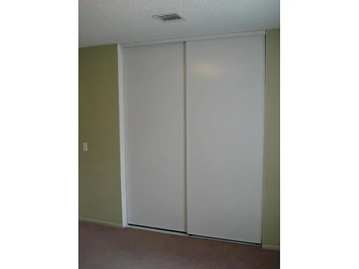 Building Photo - 2801 Desert St #A