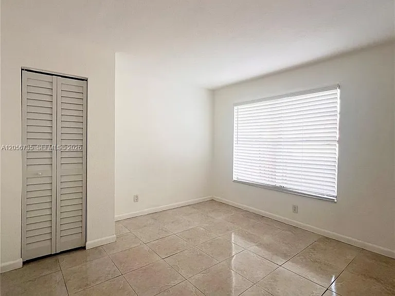 3770 SW 59th Ter #53 — Photo 3