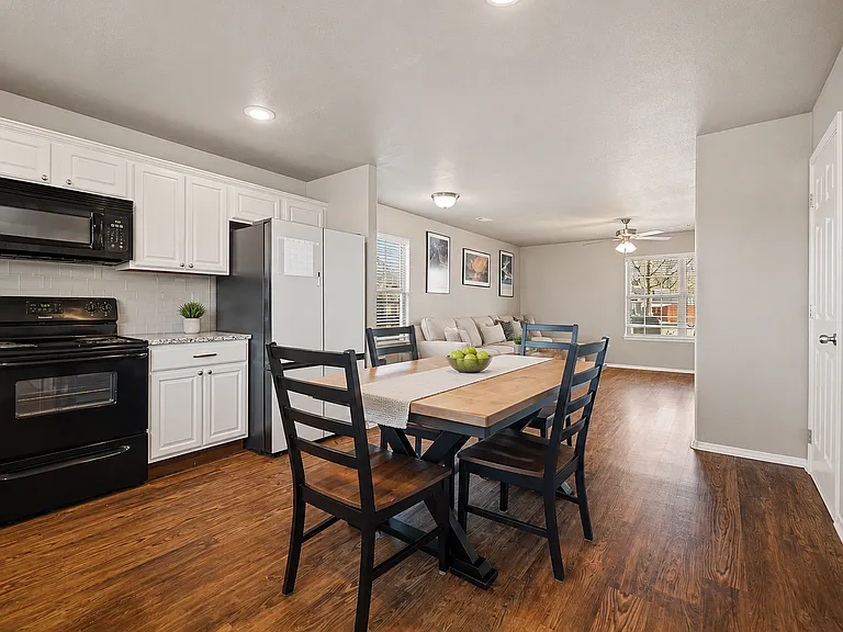 5406 Monaco Ln — Photo 9
