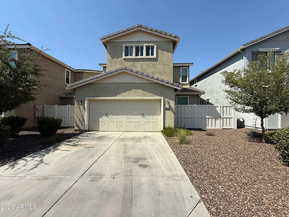 3786 E Robert St