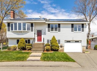 8 Circle Hill Rd, Salem, MA 01970