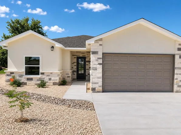 305 Vantage Cir, Kerrville, TX 78028