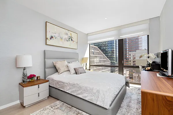 Rented by Compass | media 19