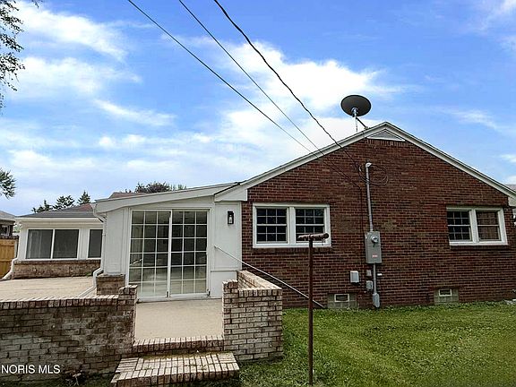 3rd image of 2653 Luverne Ave
