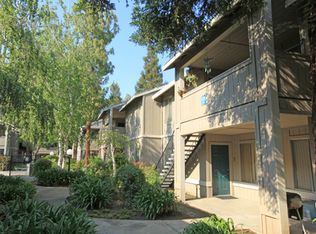 1121 Loughborough Dr APT 5, Merced, CA 95348