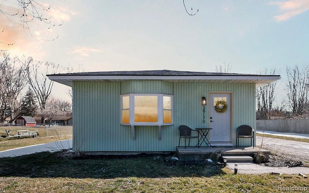 39170 Elmite St, Harrison Township, MI 48045 Zillow
