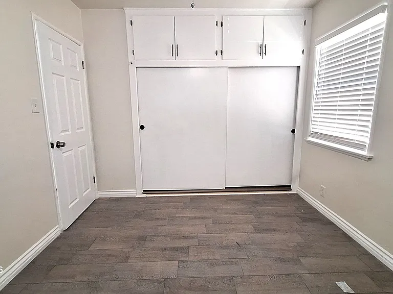 4033 W El Segundo Blvd — Photo 23