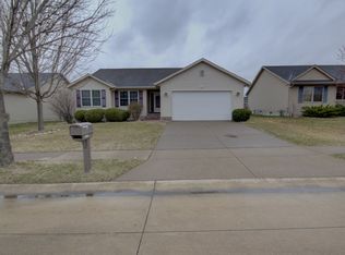 2215 W 59th St, Davenport, IA 52806
