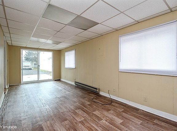 2nd image of 441 N Grand Ave