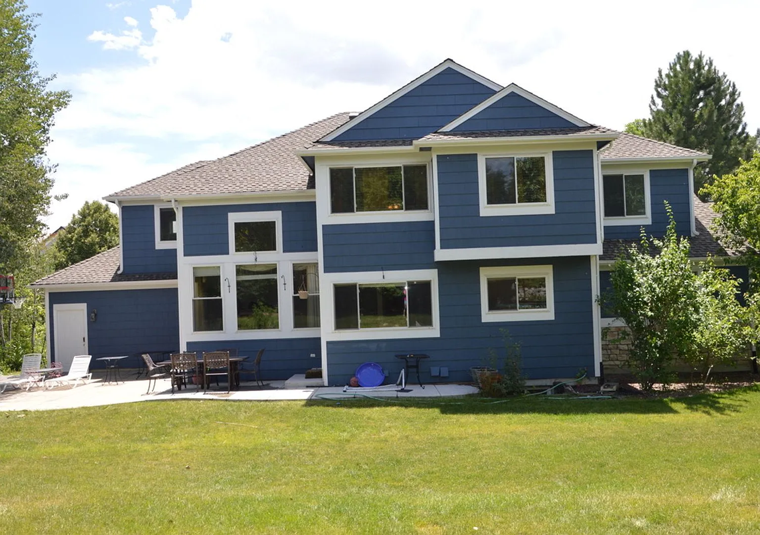 Gorgeous 5d/4ba Home in Louisville! — Photo 2