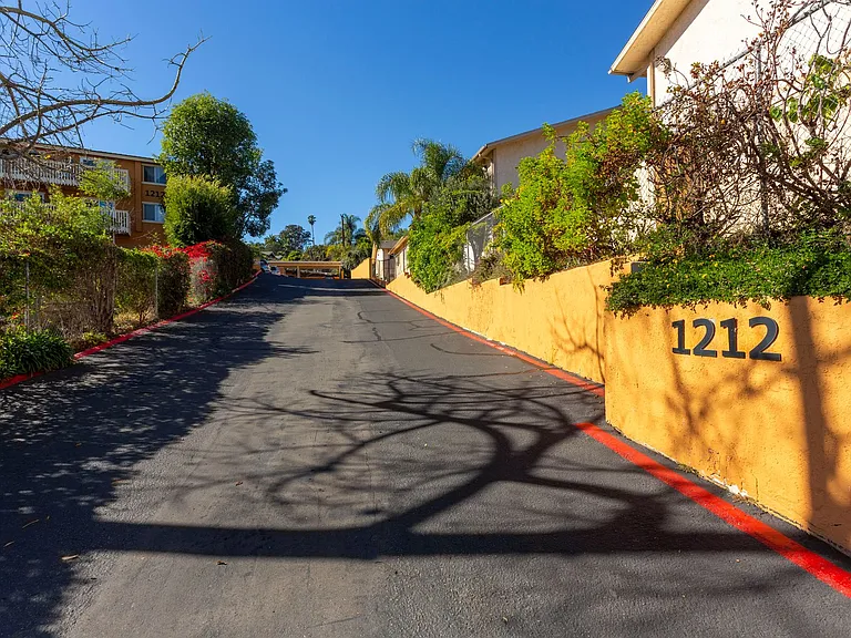 Tuscany Hills Apartments — Photo 5
