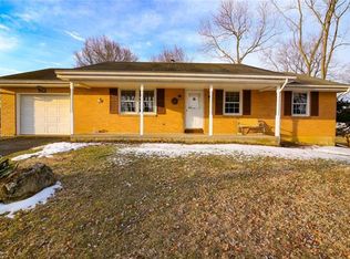 1836 Meadows Rd, Hellertown, PA 18055