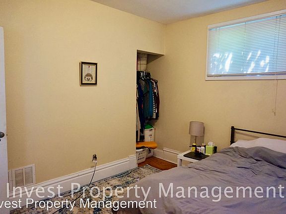 5th image of 2533 Lyndale Ave S
