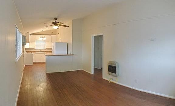 3rd image of 210 E Croslin St #B