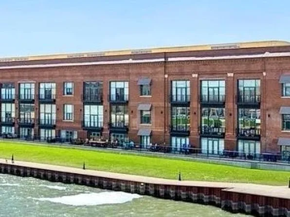 401 W Shoreline Dr Unit 223, Sandusky, OH 44870