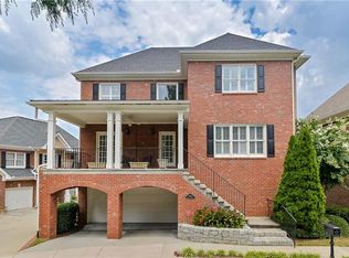 1060 Fairway Ests, Atlanta, GA 30319